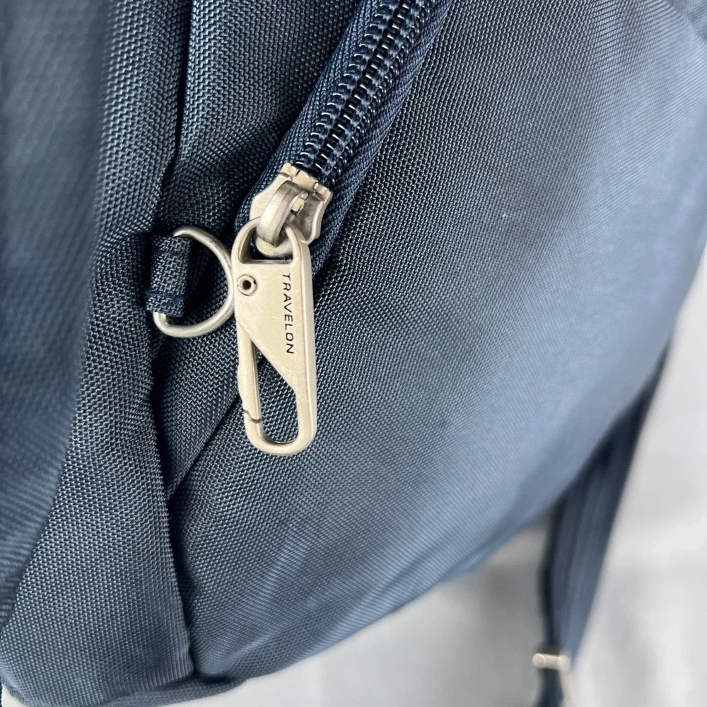 Travelon Anti Theft Classic Crossbody Bucket Bag Womens Blue Adjustable Strap